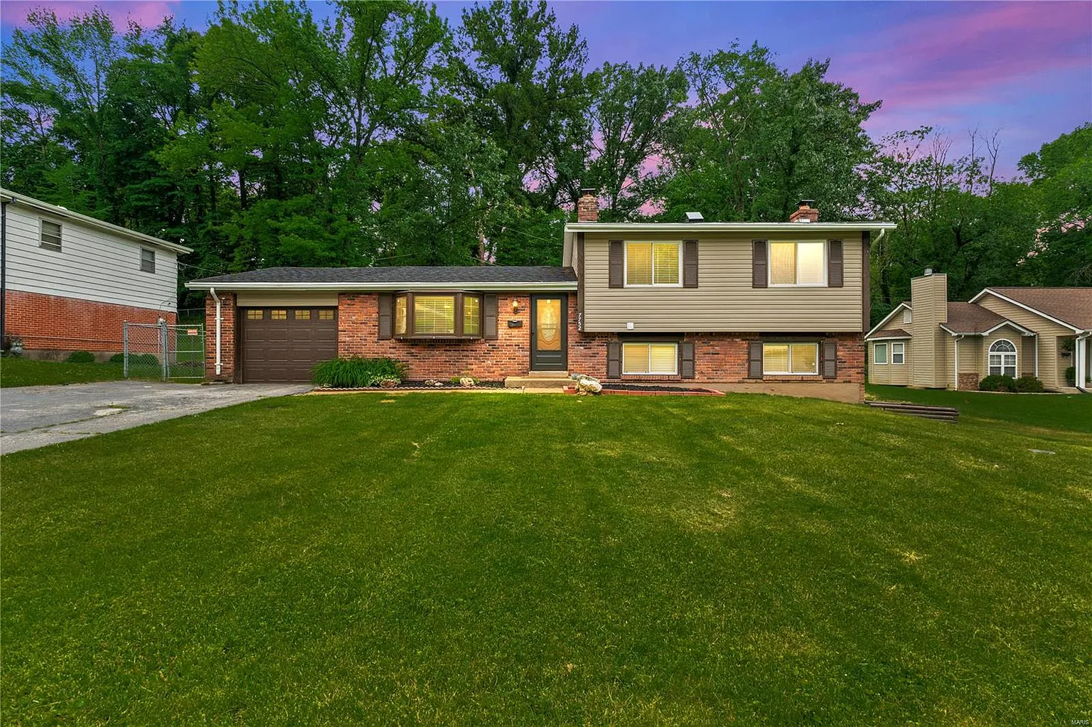 7752 Wooddale Ln photo 1