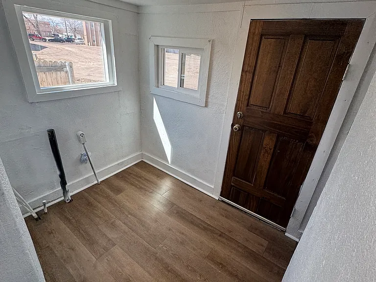 219 Nelson Ave — Photo 15