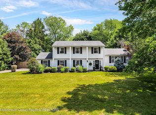 86 Heights Ter, Middletown, NJ 07748