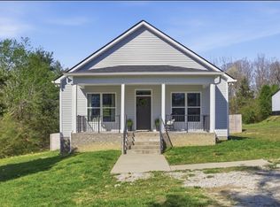 1030 Oak Dr, White Bluff, TN 37187