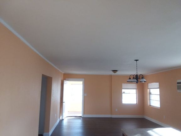 3rd image of 328 Dorsett Ave