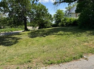 7082 Oleatha Ave, Saint Louis, MO 63116