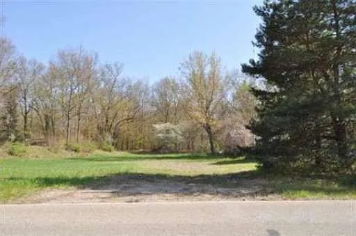 9054 Field Rd photo 1