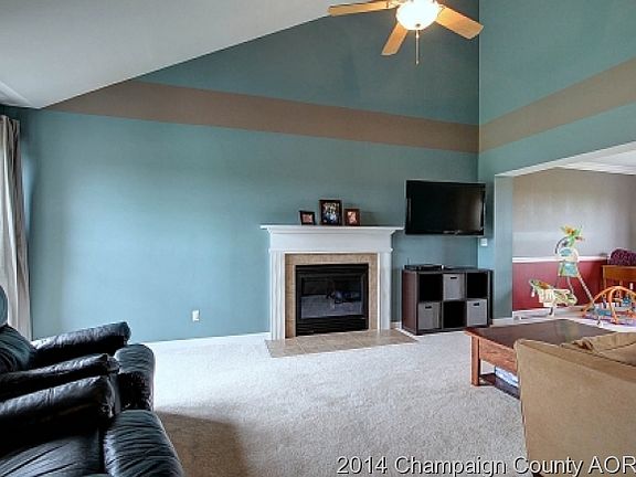 5th image of 104 N Heritage Dr