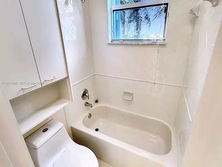 5028 SW 170th Ave — Photo 54