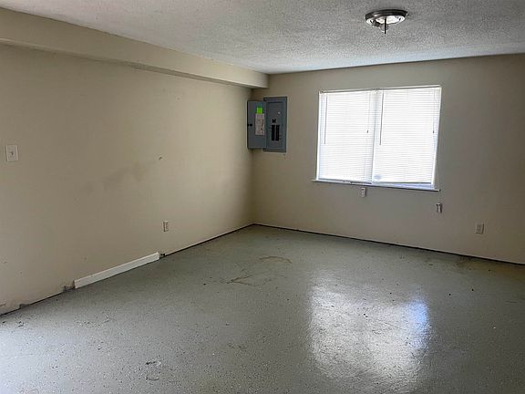 4th image of 5098 Aureen Dr