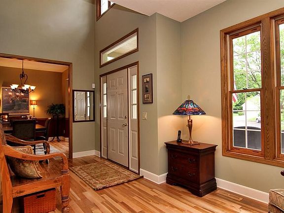 4th image of 16269 Mayfield Dr