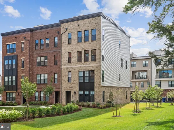7577 Sawyer Farm Way, McLean, VA 22102