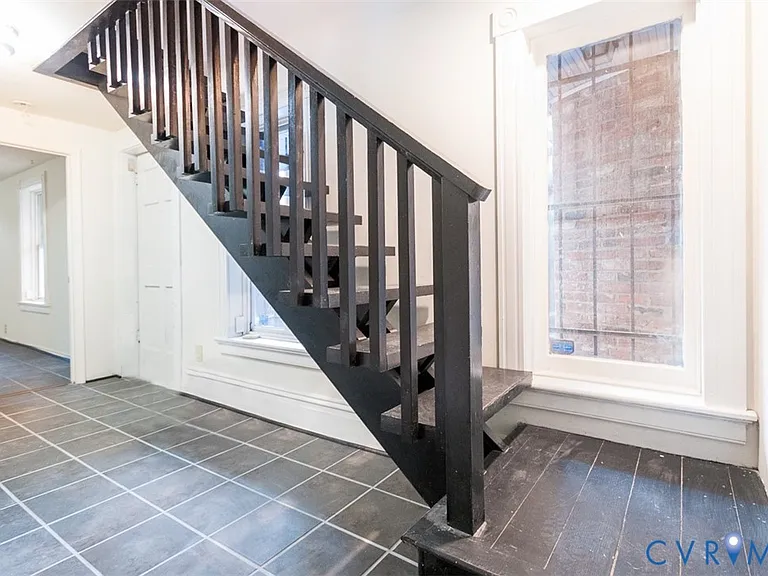 407 W Clay St #B — Photo 13