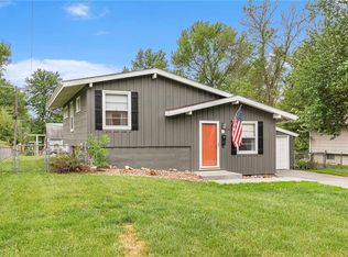 203 Cherokee Dr, Belton, MO 64012