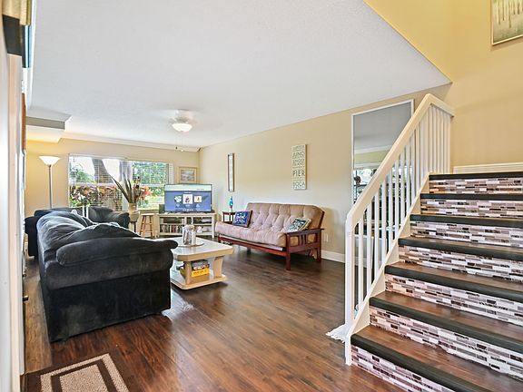 4th image of 3402 Hayden Court