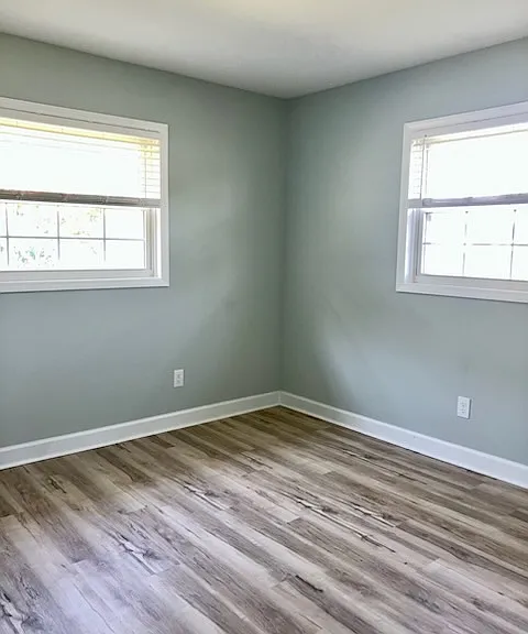 517 Lakeview Dr — Photo 4
