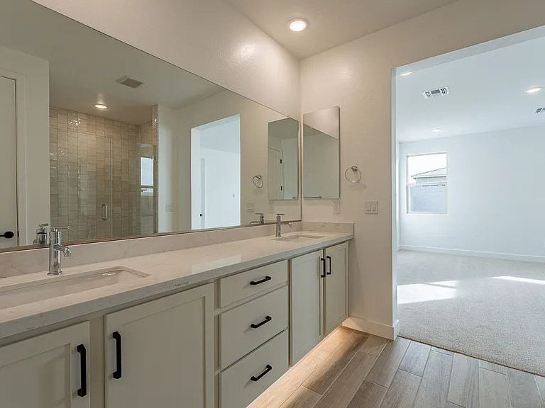 21411 W Meadowbrook Ave — Photo 29