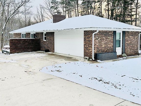 2nd image of 306 Shandell Dr
