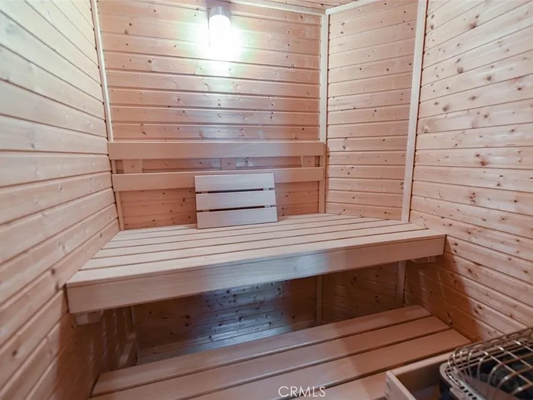 11 Skyridge — Photo 48
