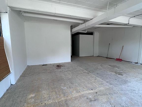 4th image of 7700 Dale Ave Floor 1