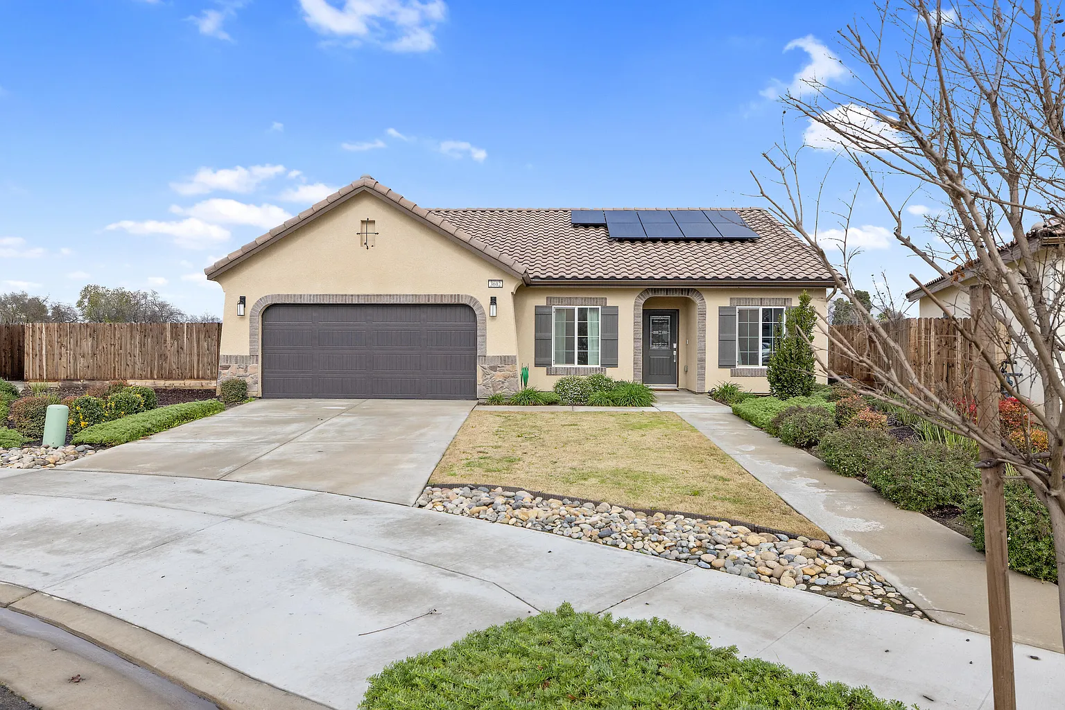 3602 E College Court photo 1