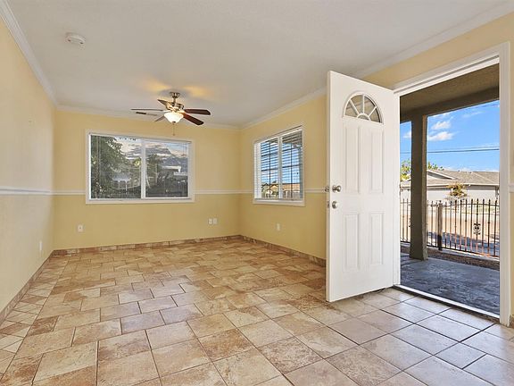 3rd image of 3511 Harvey Ave