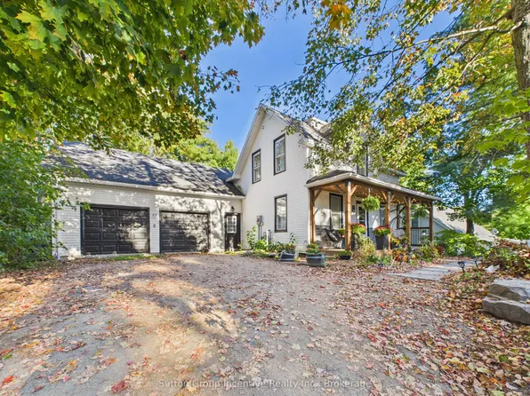 57 Woodward St, Bracebridge, ON P1L 1J8