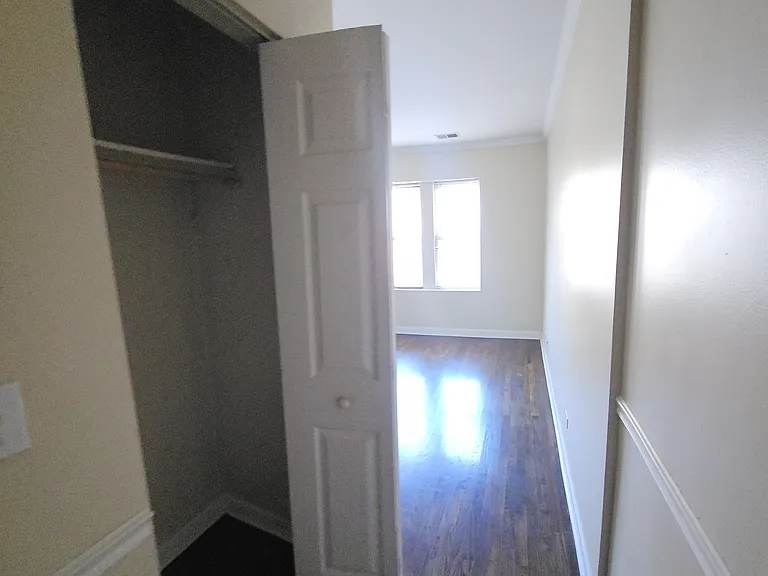 2245 W Rosemont Ave #1N — Photo 9