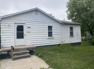 22375 Columbus Ave, Warren, MI 48089
