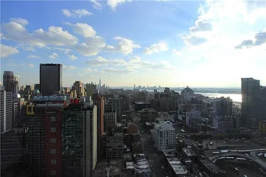 Rented by Platinvm Property Group New York