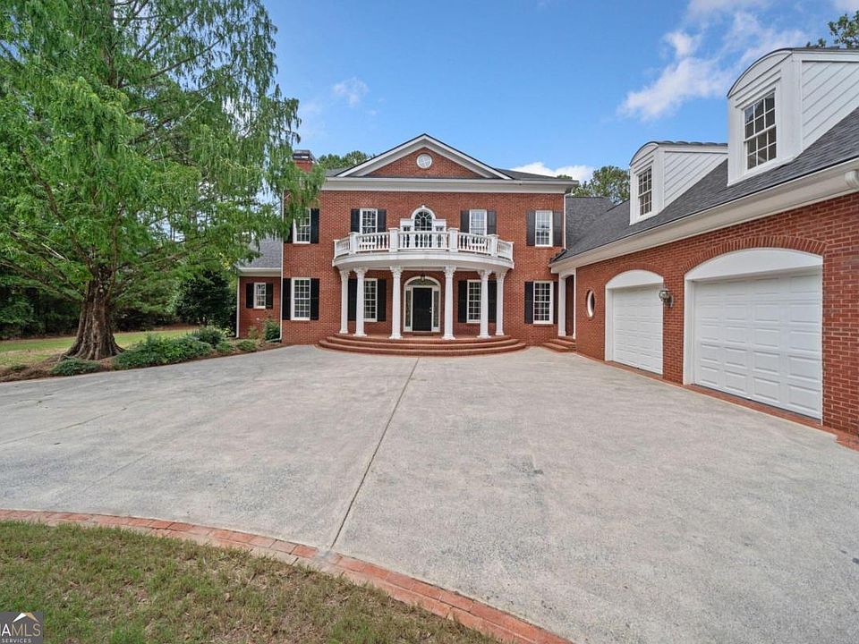 1st image of 86 Glen Cove Dr