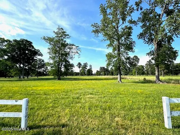 3339 Fox Pen Road, Greenville, NC 27858