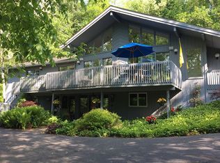 2480 Yellow Creek Rd, Akron, OH 44333