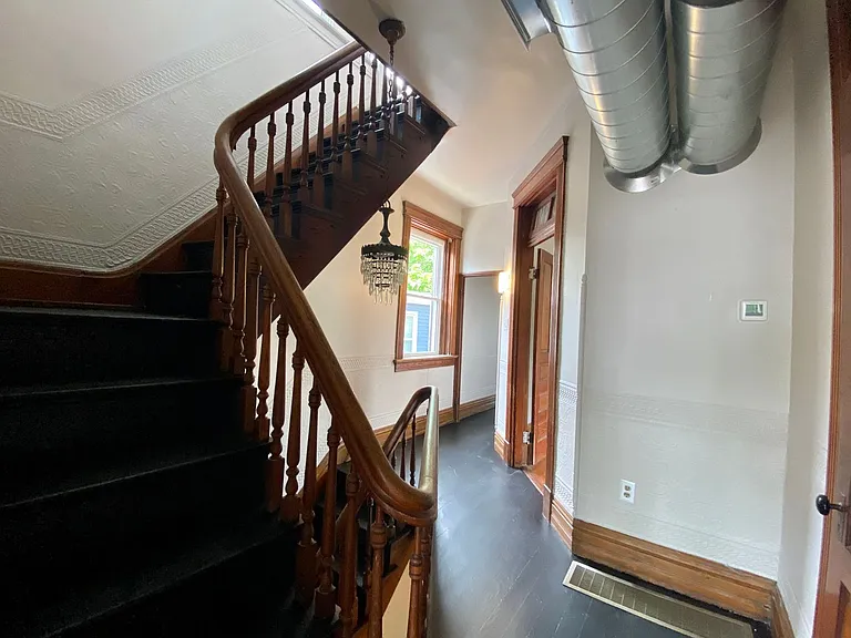 146 Parker St — Photo 19