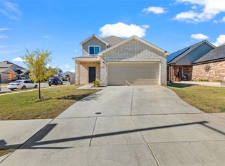401 Thompson Pl, Fort Worth, TX 76140
