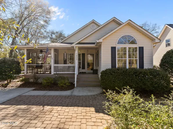 1603 W Oak Island Drive, Oak Island, NC 28465