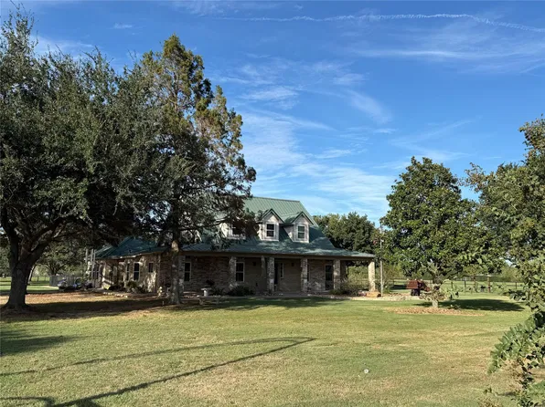 28030 Betka Rd, Hockley, TX 77447