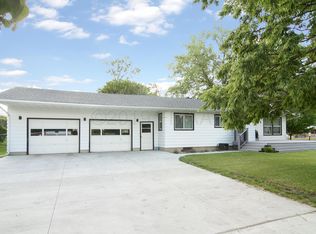 1302 Sheyenne St, West Fargo, ND 58078