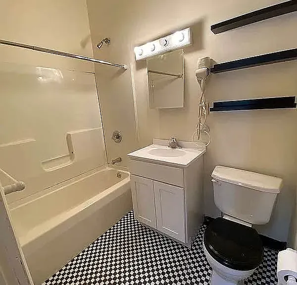 161 Rivington St #C — Photo 7