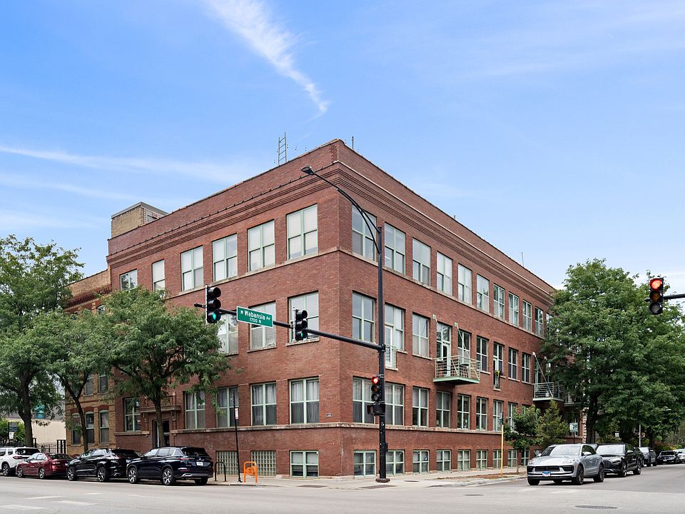 1st image of 1701 N Damen Ave APT 101