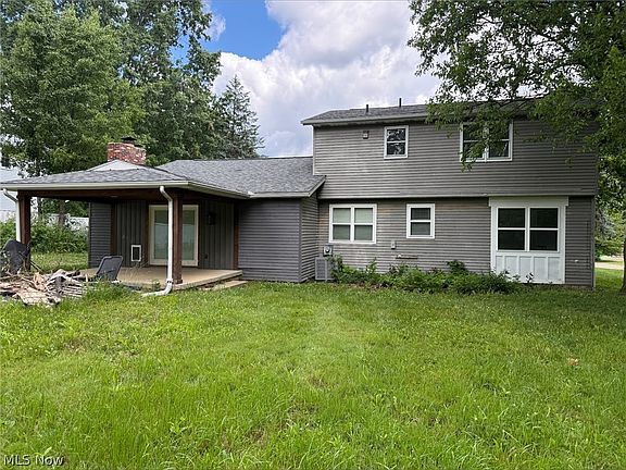 2nd image of 2116 Overcrest St