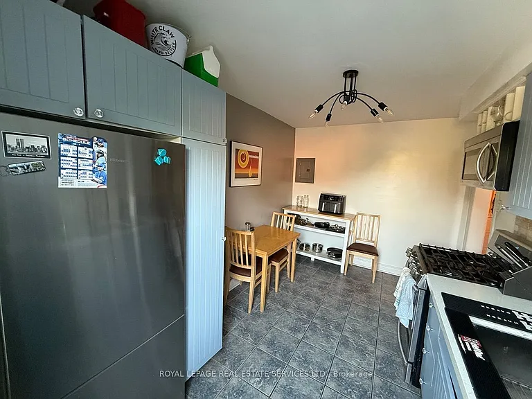 263 Grace St #2 — Photo 11