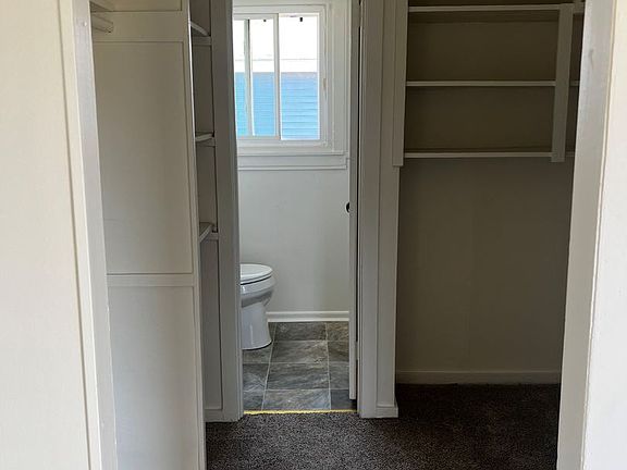 4th image of 203 Hotel Pl #11C