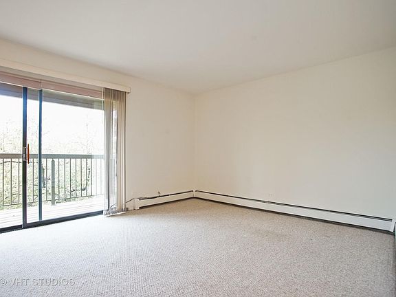 4th image of 837 S Dwyer Ave APT E