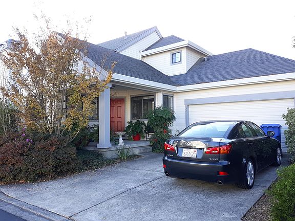 3rd image of 35 Valley West Cir