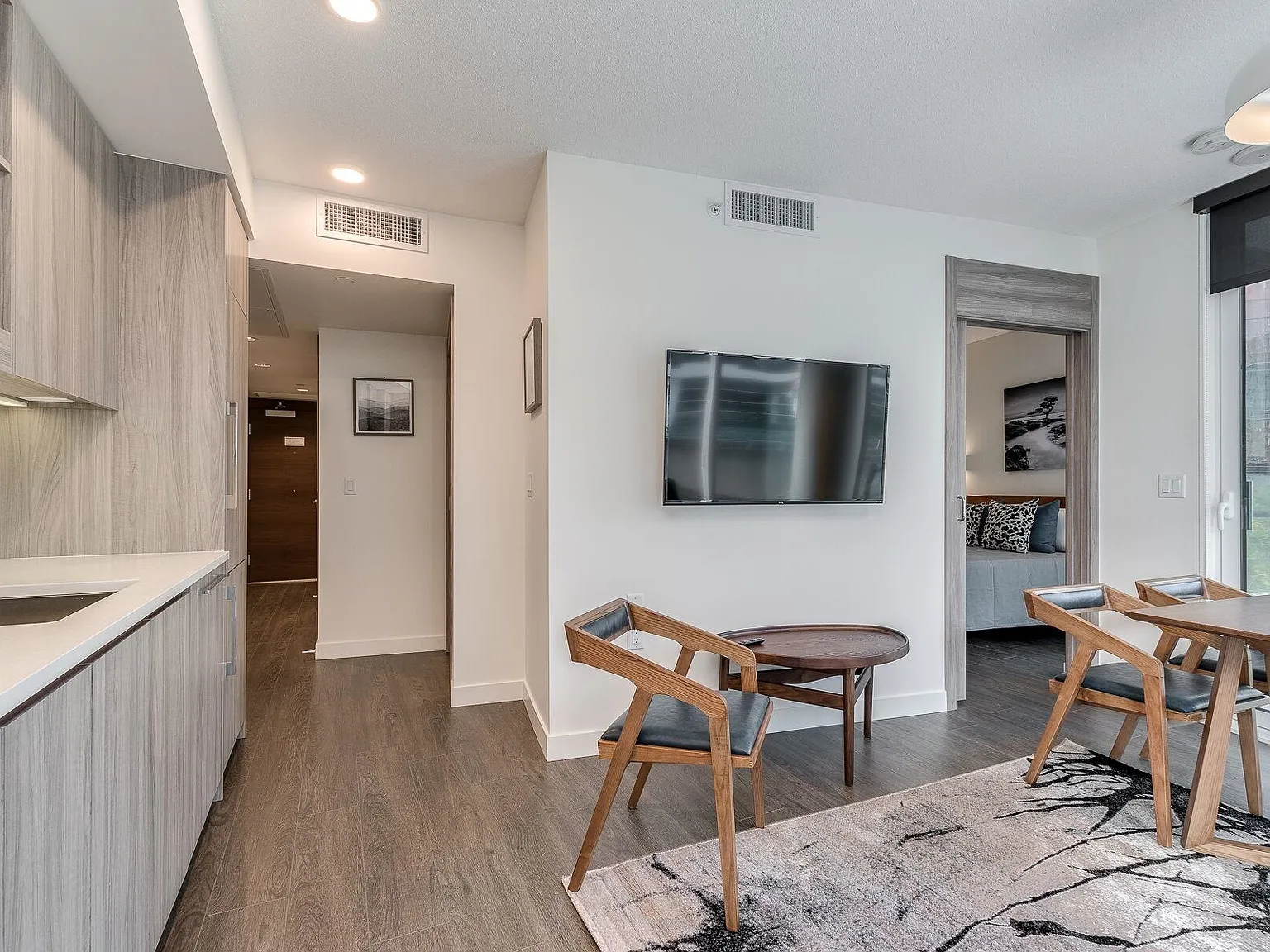 1 bed, 500 sqft, $3,200 — Photo 3