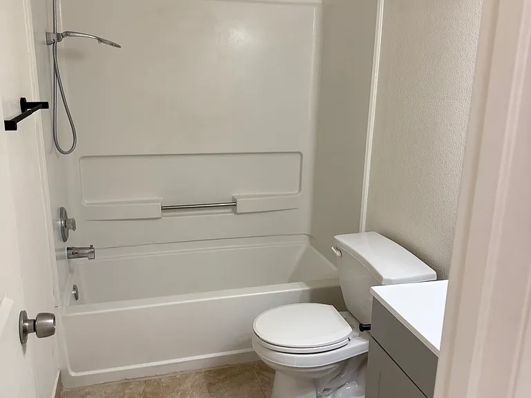 10632 Stanley Dr NW — Photo 7
