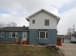 879 Rambow Dr, Monroe, MI 48161