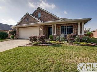 741 Catalpa Rd, Saginaw, TX 76131