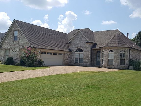 2nd image of 40 Whispering Meadows Dr