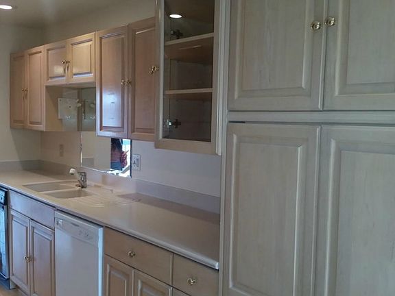 4th image of 17406 NE 40th Pl