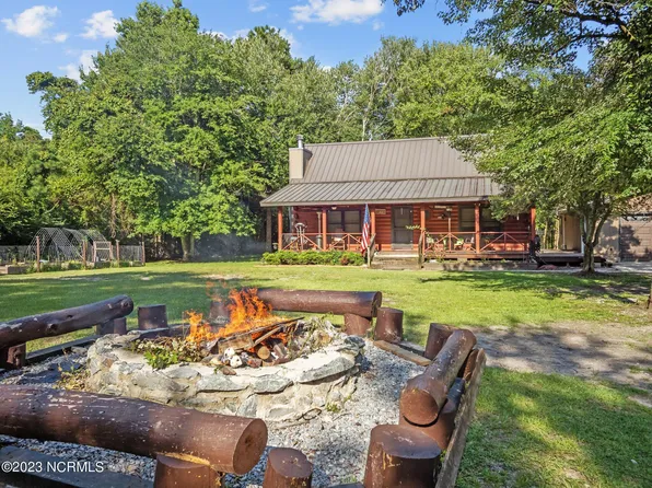 581 Highway 172, Hubert, NC 28539
