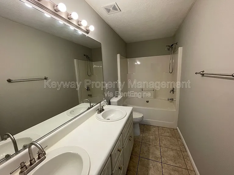 445 Northrop Pl — Photo 9
