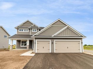 1566 Philipp Way, Shakopee, MN 55379